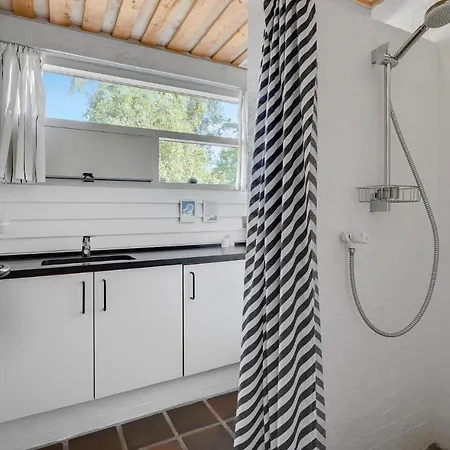 Two-bedroom In * Nordenbro Vesteregn