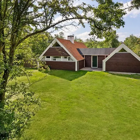 Сasa de vacaciones Two-bedroom In Nordenbro Vesteregn