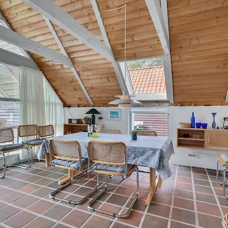 Two-bedroom In Feriehus *
